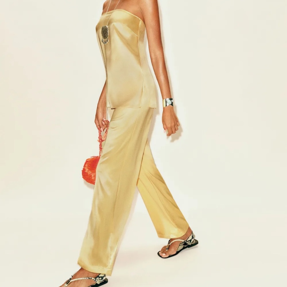 Reformation Alleia Satin Two Piece Yellow - Size 6